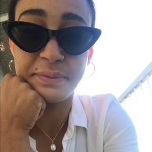 Meet your Posher, Chloe